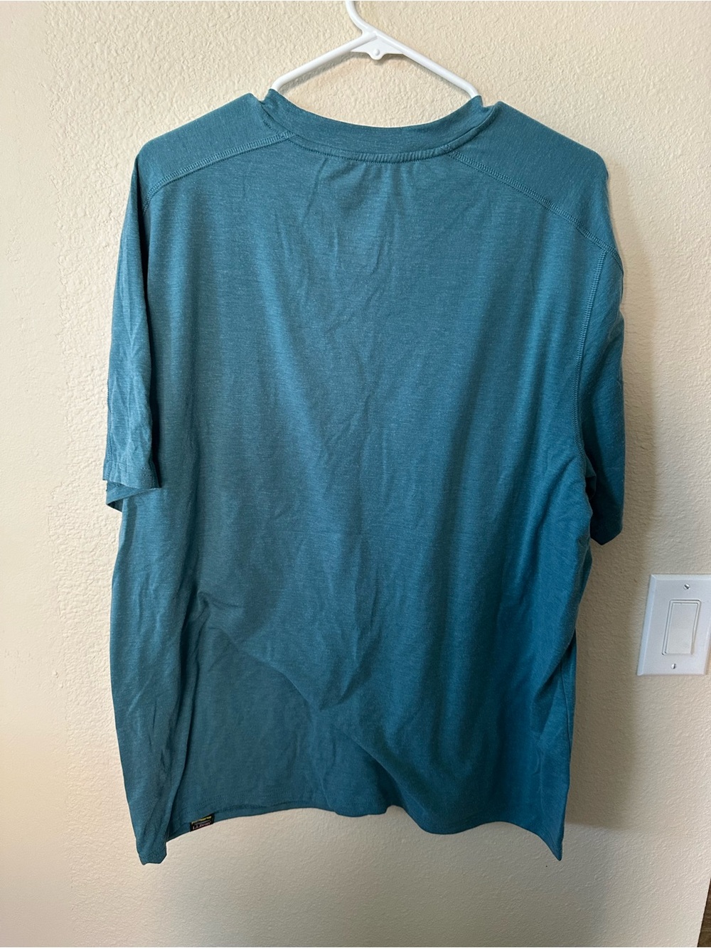 L.L. Bean Men's Teal Graphic Crewneck T-Shirt size XL/ NWOT 1013 - Picture 3 of 3